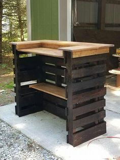 Afbeeldingsresultaat voor pallet ideeen toog Pallet Bar Plans, Wooden Pallet Projects, Wooden Pallet Furniture, Pallet Decor, Furniture Ideas, Garden Furniture, Rustic Furniture