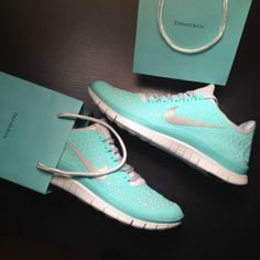 Nike free viritous formateurs nouveau pour femme gris running free run chaussures UK 6,5 rrp £ 90