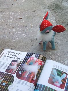 Snuggle Pets a Dolphin /& Baby to Create Sewing Kit New