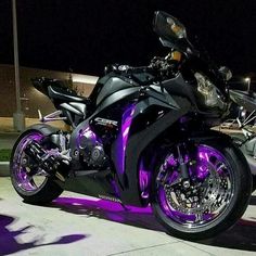 Was es beim Kaufen die Rosa motorrad zu untersuchen gilt