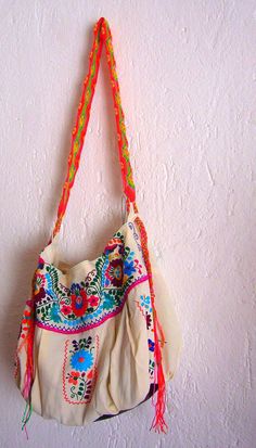 Fridita Mexican Embroidered Bag Por Mexicanartdesigns En Etsy Fridita Mexican Embroidered Bag Por Mexicanartdesigns En Etsy Bags Pinterest Handmade Embroidery Designs And