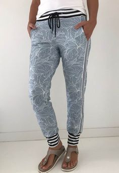 Die 79 besten Bilder von Bundfaltenhose in 2019 | Feminine Die 79 besten Bilder von Bundfaltenhose in 2019 | Feminine