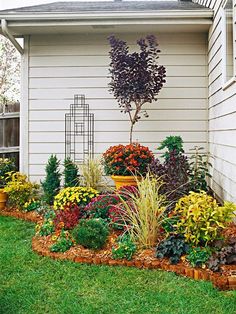 Flowers In Garden Edges Small Flower Gardens And Backyard Landscaping Ideas Before Unkempt Corner After Beautiful Backdrop Flower Beds