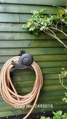 3 color Outdoor Storage Hook Watering Rack Wall Mounted Garden Hose Pipe Holder