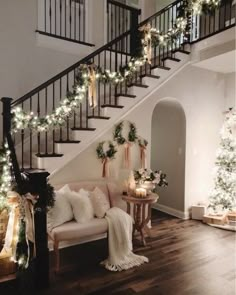 Christmas Decor Foyer Entryway, Christmas Bedroom, Christmas Entryway