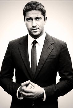 gerard butler sexy Wwe divias in nudes