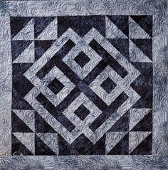 Belle Amie Quilted Table Runner Pattern