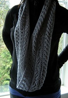 Ravelry: Garland Cowl pattern by Galzanne Knits