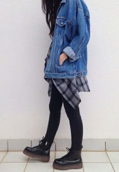 18 Must Have Grunge Accessories and Clothing