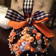 halloween tree button ornament you can also do this with virginia tech colors