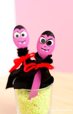 vampire wooden spoon puppets halloween crafts for kids