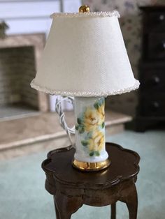 12 Volt Lighting Reutter Porcelain Victorian Rose Lamp 1:12 Dollhouse Miniatures
