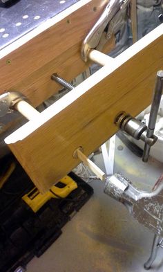DIY Workbench Vice From Reclaimed Scissor Car Jack DIY Workbench Vice From Reclaimed Scissor Car Jack