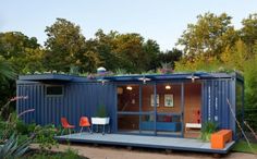 Ein Container kostet ca. 1500 Euro. Aber was man daraus machen kann ... Ein Container kostet ca. 1500 Euro. Aber was man daraus machen kann ...