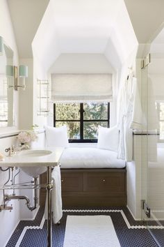 Ralph Lauren Bathroom Spia Pinterest Bath House Tour A Designer Daughter S Take On Her Childhood Home