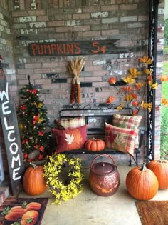 Primitive Fall Porch Decor Pinterest We Ve Rounded Up Some Easy And Very Cozy Ideas For Porch Thanksgiving Décor That Won T Take Much Time To Realize Yet Are Cool