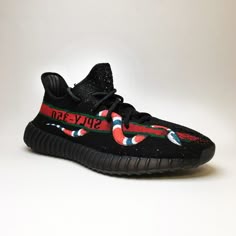 adidas yeezy boost 350 v2 x gucci adidas yeezy boost 350 v2 x gucci