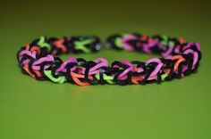 Браслет из резинок. Чайные лепестки. Happy Rainbow Loom. Как плести. Урок №197 https://youtu.be/mVKNQtVjKLo Это видеоурок о красивом браслете Чайные лепестки из резиночек. Я использовала разные резинки, чтобы браслетик стал ярче. Думаю вы тоже выберете удачные цвета резинок. И напишите какие цвета подошли бы больше по Вашему мнению. Желаю успехов и хорошего настроения. Не забывайте ставить лайк и подписку на канал))) https://www.youtube.com/channel/UCuvm9G3IUNsxWO4A06sw9sA