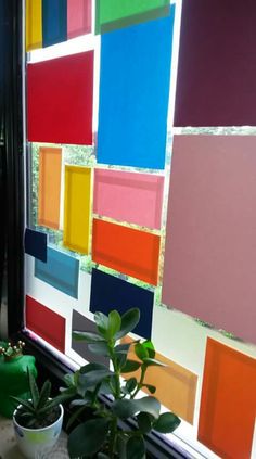 16 Besten Bilder Von Fenster Sichtschutz Curtains Window Sichtschutz Mal Anders Bunte Pe Oder Umschläge Ans Fenster Geklebt Ergibt Schutz Und Schönes Licht Im Raum