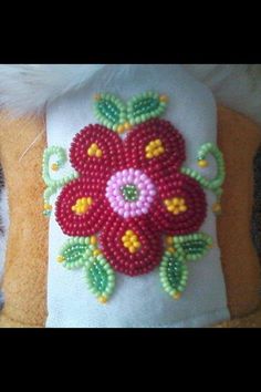 Download 409 Best BEADED FLOWERS OF THE HEART - METES INFLUENCE images | Beaded flowers, Native american ...