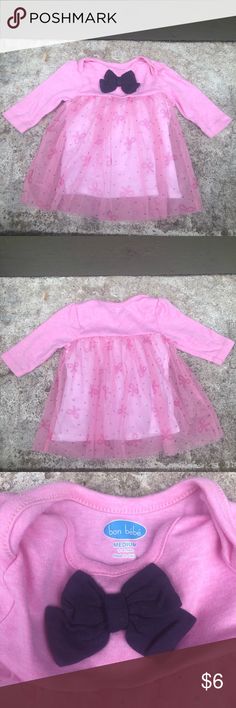 Small Wonders 2 Piece Outfit Pink Green White Bodysuit /& Bottom Ruffle Butt