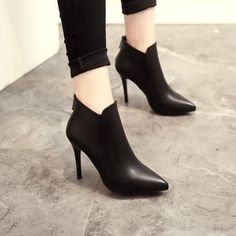 Gr.43 Blockabsatz Pump Spitz PU-Lackleder Stiefeletten Reißverschluß Damenschuhe