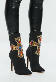 De 13 beste afbeeldingen van High Heeled Boots | Laarzen BEADED VELVET ANKLE BOOTS (con imágenes) | Zapatos mujer