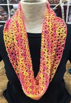 Pink Zebra Hand Spun Alpaca 28 Yards Single Ply Yarn Knit Weave Crochet