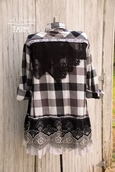 Upcycled Free People Cotton Aztec Print blouse With Ecru Lace Elbow Patches Size Small