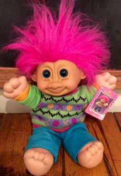 VINTAGE TROLL// 70/'S//80/'S RETRO TOY DOLL BUTTON BADGE