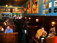 48 Best Good Places To Eat In St Louis Area Images Dining Room At Blueberry Hill University City Mo Kid Friendly Restaurants Best Places