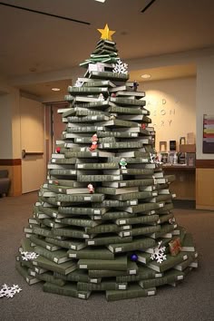 gleeson library san francisco made this nice christmas tree last year after the holiday all books were back in the collection - Library Christmas Decorations gleeson library san francisco made this nice christmas tree last year after the holiday all books were back in the collection - Library Christmas Decorations
