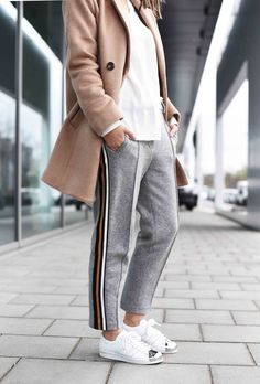 Die 30+ besten Bilder zu Adidas Superstars in 2020 | outfit Damen Sneaker und Schuhe adidas Gazelle W Talc Ftw White