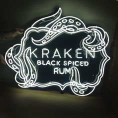 CHIPPEWA MAIDEN BEER BAR CLUB NEON CHIPPEWA MAIDEN BEER BAR CLUB NEON