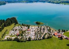 Umbria S Lake Trasimeno An Ideal Destination For Nature Lovers Italian Landscape Umbria Farmhouse Holiday