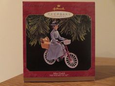 Hallmark Ornament 2014 KOC Dorothy in the poppy fields madame Alexander oz Toto