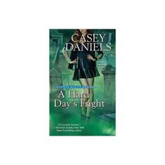 A Hard Days Fright (A Pepper Martin Mystery)