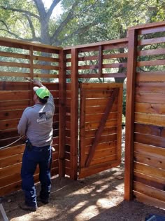 If We Ever Have To Re Build Our Fence This Style Is Awesome Staining 8 Foot Tall Custom Horizontal Fence With Slats On Top Garden Fencing Backyard Fences
