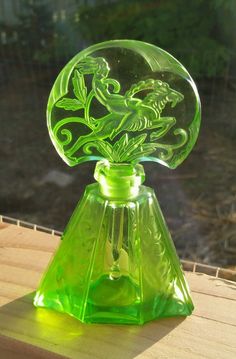 Details about Large Green VaselineUranium Glass Citrus JuicerReamer 8 34 Details about Large Green VaselineUranium Glass Citrus JuicerReamer 8 34