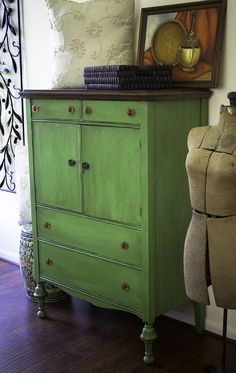 56 Best Antibes Green Images Painted Furniture Annie Sloan Paints Portilla Design Chalk Paint Decorative By Annie Sloan In Antibes Green So