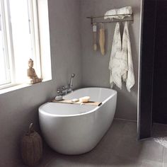 De 50+ beste bildene for Badekar Frittstående | badekar VikingBad Stol Rustfritt stål grå pute 45cm høy VikingBad AS