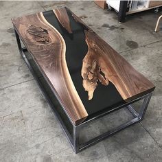 Partnerský projekt- Epoxy table