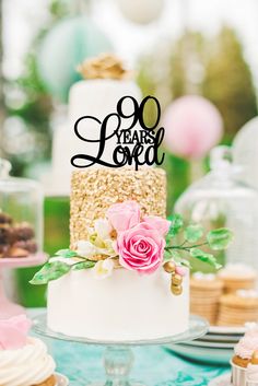 Everything Fabulous Mother/&Fabulous First Birthday Decoration Elegant Number One Cake Topper with Big Light Pink Bow 1ct
