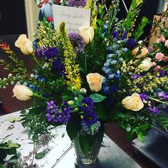 Akron Zoo Wedding Bouquets Savoir Faire Arrangements Pinterest Flower Akron Flowers Savoirfaire Weddingflowers Funeralflowers