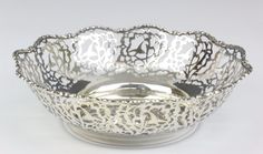moderne gestellhandtücher opengewerkte ronde fruitschaal met voorstelling van zwaluwen gemerkt begeer kempen en vos mark hageman markhageman auf pinterest moderne gestellhandtücher opengewerkte ronde fruitschaal met voorstelling van zwaluwen gemerkt begeer kempen en vos mark hageman markhageman auf pinterest