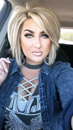 Highlight lowlight blonde bob, big Texas Hair Bob Hairstyles For Thick, Bob Hairstyle, Layered Bob Hairstyles, Short Layered Bob Hairstyles, Haircut For Thick Hair, Short Bob Haircuts, Short Bob Hairstyles