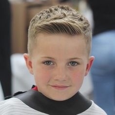 Die 22 besten Bilder von Kinder-Haarschnitt Jungen in 22 ... Die 22 besten Bilder von Kinder-Haarschnitt Jungen in 22 ...