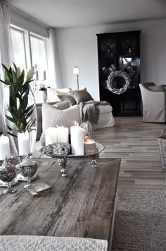 wohnzimmer rustikal warum wollen sie gern in einem lndlichen ambiente wohnen ist es die wrme der steine des holzes der materialien und der texturen - Wohnzimmer Wei Grau wohnzimmer rustikal warum wollen sie gern in einem lndlichen ambiente wohnen ist es die wrme der steine des holzes der materialien und der texturen - Wohnzimmer Wei Grau