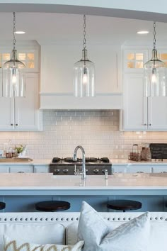 Kitchen Island Lighting, Kitchen Lighting Fixtures, Kitchen Pendant Lighting, Kitchen Island Tops, Counter Stools, Glass Kitchen, White Shaker Cabinets, Kitchen With Long Island, Kitchen Island