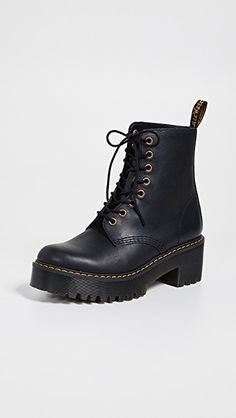 De 50+ beste afbeeldingen van dr martens in 2020 | schoenen De 50+ beste afbeeldingen van Boots | laarzen, schoenen